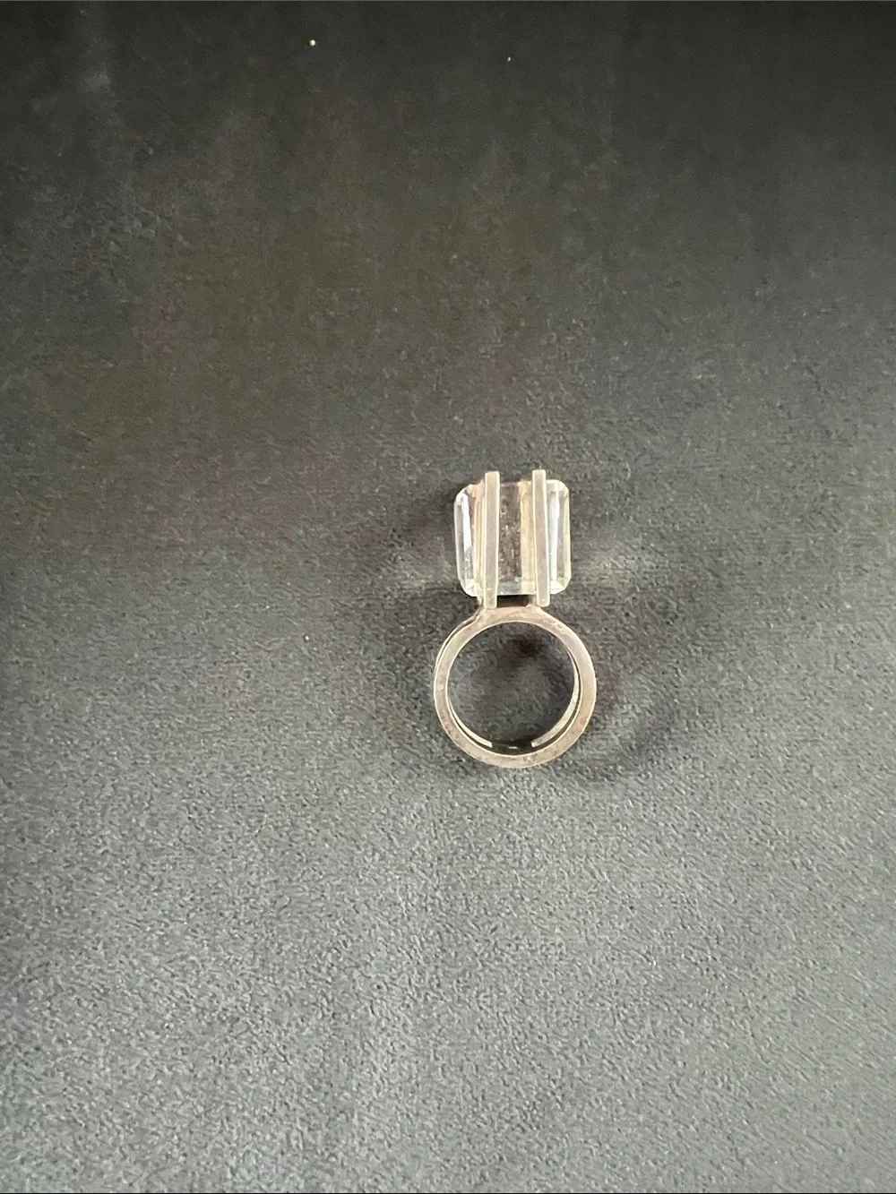 Women’s vintage funky 1979s ring